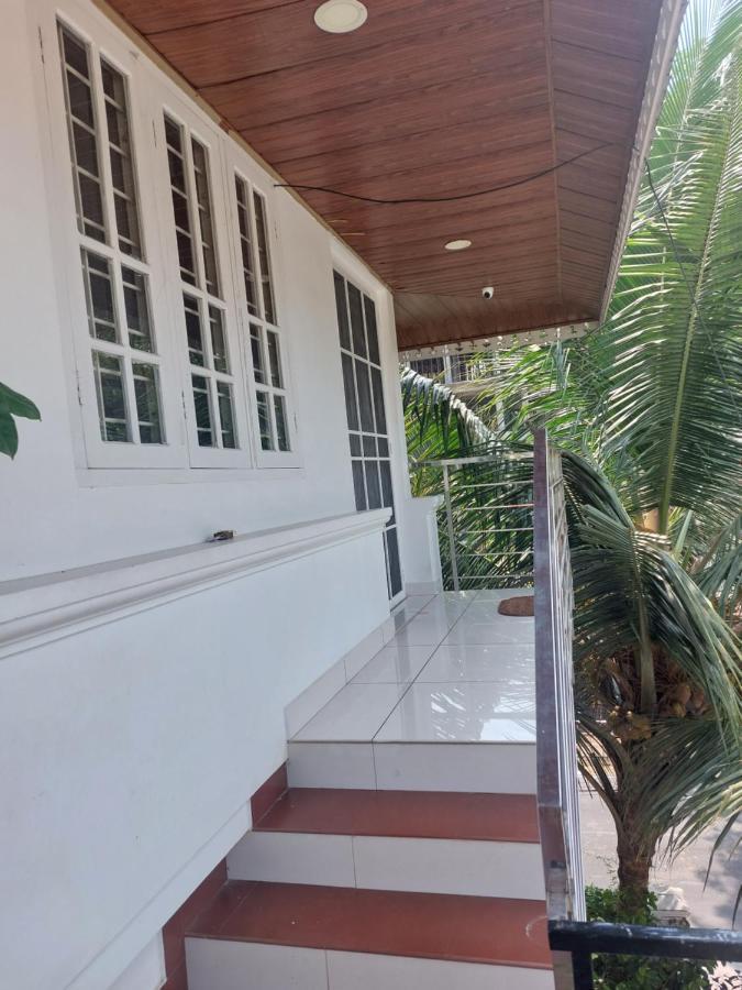 Annies Inn Homestay Kochi ภายนอก รูปภาพ