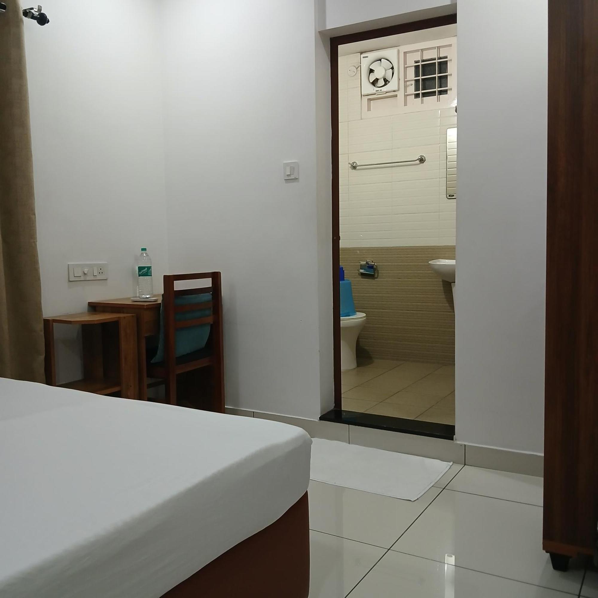 Annies Inn Homestay Kochi ภายนอก รูปภาพ