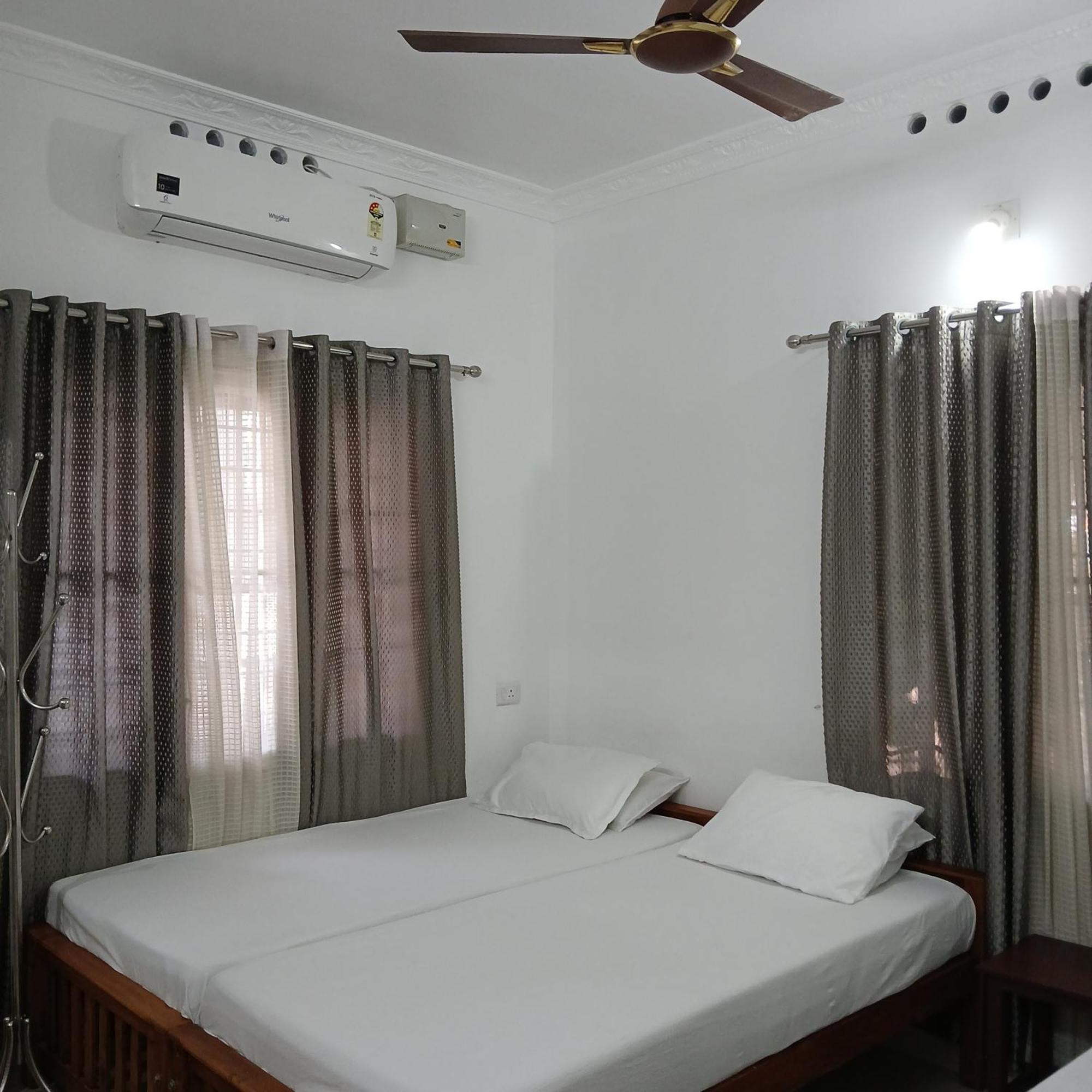 Annies Inn Homestay Kochi ภายนอก รูปภาพ